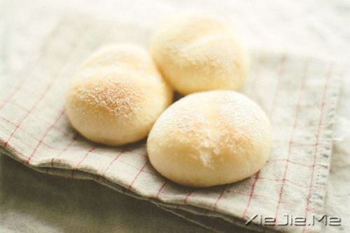 早安心语:谁不是一边受伤,一边学会坚强 (4)